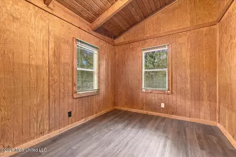 Bedroom - 512 Oakview, Como, MS 38619 photo 1 of 3