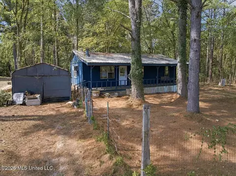 Exterior - 512 Oakview, Como, MS 38619 photo 4 of 4