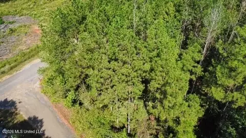 5464 Pecan Orchard Rd # B, Liberty, MS 39645