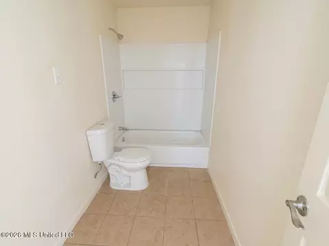 Bath - 2716 Rutledge Ave, Jackson, MS 39213 photo 1 of 1