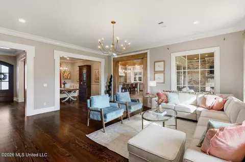 Living - 104 Bristol Cv, Madison, MS 39110 photo 2 of 3