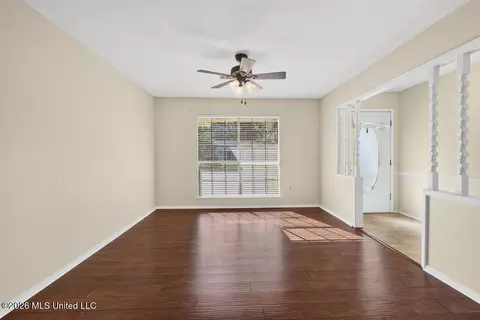 Living - 511 N Forest Ave, Long Beach, MS 39560 photo 3 of 7