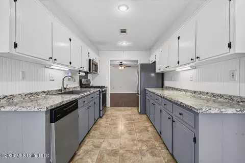 Kitchen - 511 N Forest Ave, Long Beach, MS 39560 photo 1 of 2
