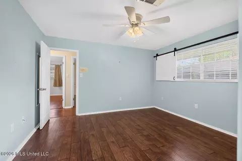 Bedroom - 511 N Forest Ave, Long Beach, MS 39560 photo 2 of 5