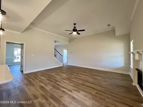 Living - 2107 Legacy Ln, Hernando, MS 38632 photo 1 of 5