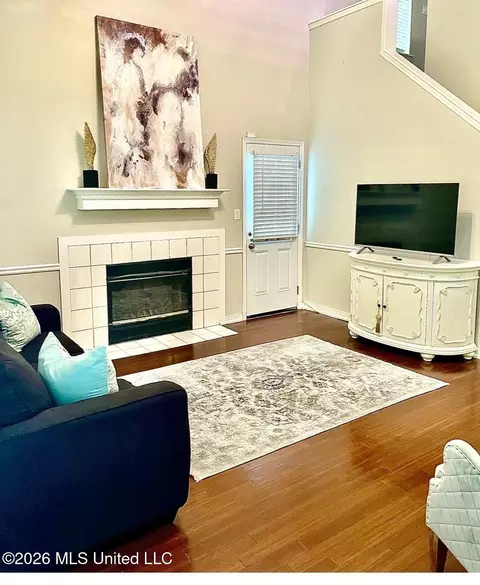 Living - 24 N Brandy Ct, Brandon, MS 39047 photo 1 of 4