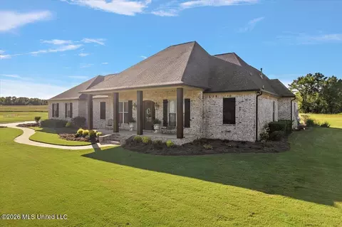 Exterior - 317 Northaven Dr, Jackson, MS 39209 photo 2 of 15