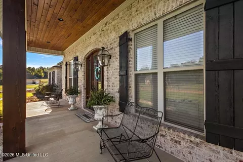 Exterior - 317 Northaven Dr, Jackson, MS 39209 photo 5 of 15