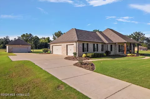 Exterior - 317 Northaven Dr, Jackson, MS 39209 photo 3 of 15