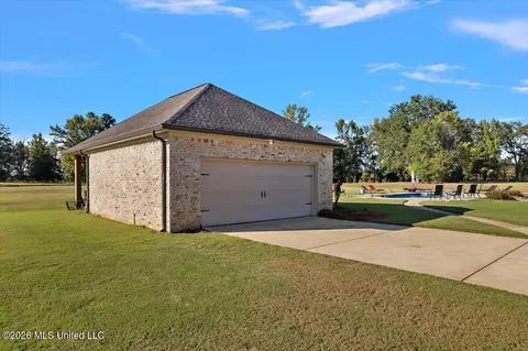 Exterior - 317 Northaven Dr, Jackson, MS 39209 photo 13 of 15