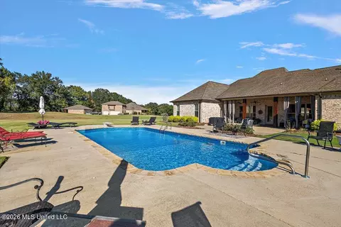 Exterior - 317 Northaven Dr, Jackson, MS 39209 photo 10 of 15