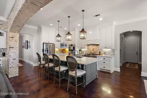 Kitchen - 317 Northaven Dr, Jackson, MS 39209 photo 2 of 3