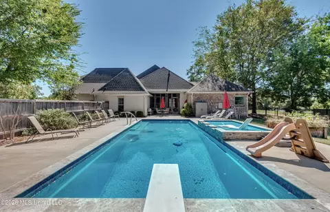 Exterior - 103 Ridgetop Cir, Flowood, MS 39232 photo 11 of 17