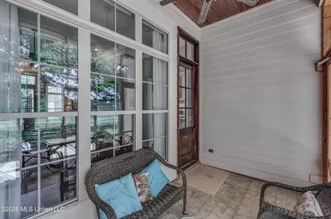 Exterior - 103 Ridgetop Cir, Flowood, MS 39232 photo 5 of 17