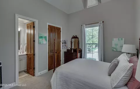 Bedroom - 103 Ridgetop Cir, Flowood, MS 39232 photo 15 of 16