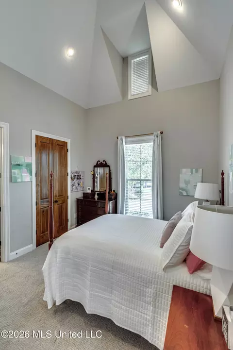 Bedroom - 103 Ridgetop Cir, Flowood, MS 39232 photo 16 of 16