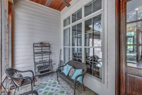 Exterior - 103 Ridgetop Cir, Flowood, MS 39232 photo 4 of 17