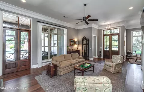 Living - 103 Ridgetop Cir, Flowood, MS 39232 photo 1 of 4