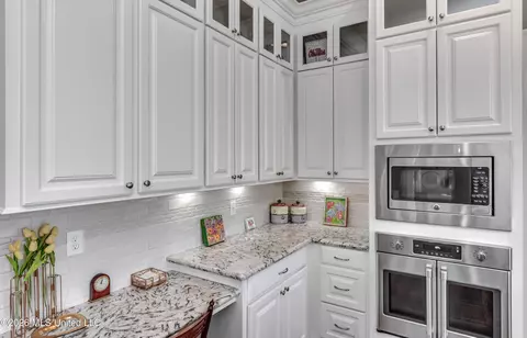 Kitchen - 103 Ridgetop Cir, Flowood, MS 39232 photo 4 of 7