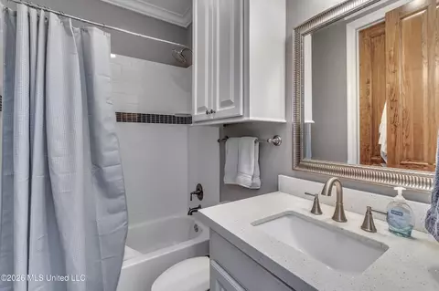 Bath - 103 Ridgetop Cir, Flowood, MS 39232 photo 7 of 10