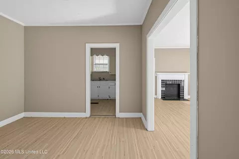 Entry Way - 1829 East Dr, Jackson, MS 39204 photo 1 of 2