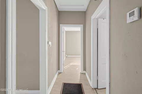 Entry Way - 1829 East Dr, Jackson, MS 39204 photo 2 of 2