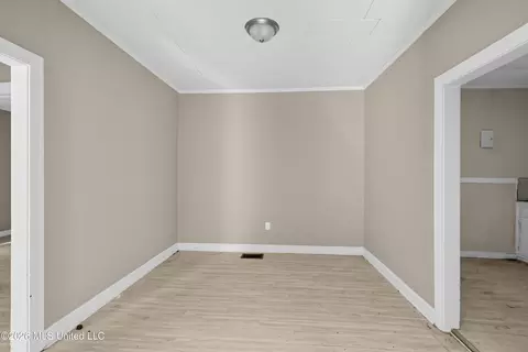 Living - 1829 East Dr, Jackson, MS 39204 photo 3 of 3