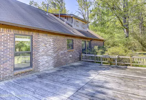 Exterior - 103 Wickstead Dr, Clinton, MS 39056 photo 5 of 7