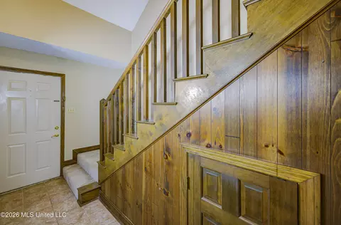 Entry Way - 103 Wickstead Dr, Clinton, MS 39056 photo 1 of 3