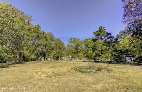 Exterior - 103 Wickstead Dr, Clinton, MS 39056 photo 4 of 7
