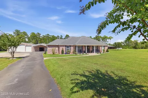 7405 N Old Fort Bayou Rd, Ocean Springs, MS 39564