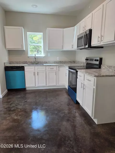 Kitchen - 127 Ridge Rd, Sarah, MS 38665 photo 1 of 1