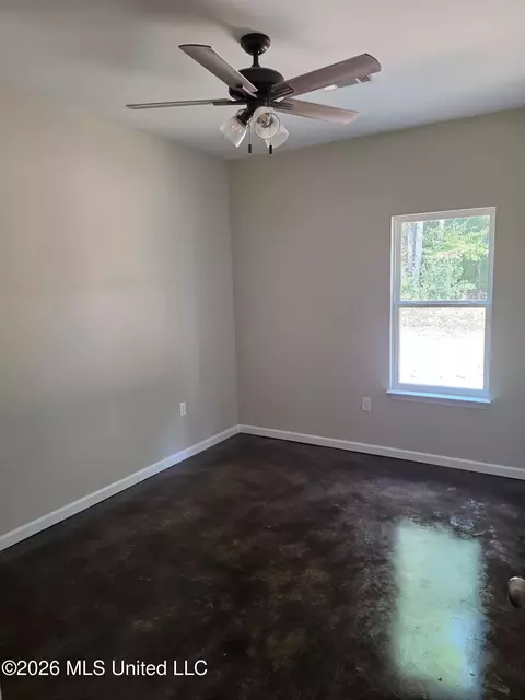 Bedroom - 127 Ridge Rd, Sarah, MS 38665 photo 2 of 2