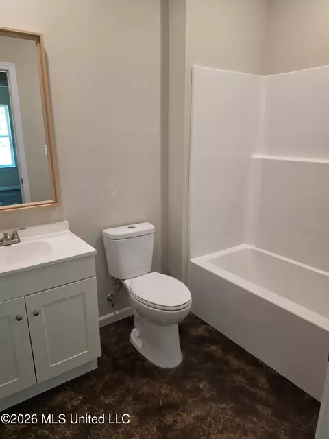 Bath - 127 Ridge Rd, Sarah, MS 38665 photo 2 of 2