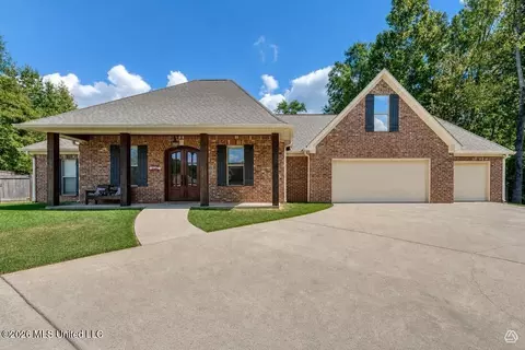 Exterior - 143 Glen Arbor Ct, Brandon, MS 39042 photo 3 of 12