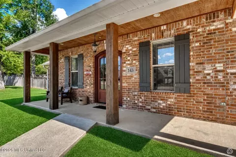 Exterior - 143 Glen Arbor Ct, Brandon, MS 39042 photo 7 of 12