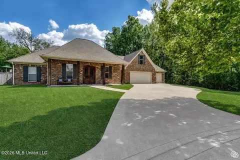 Exterior - 143 Glen Arbor Ct, Brandon, MS 39042 photo 5 of 12