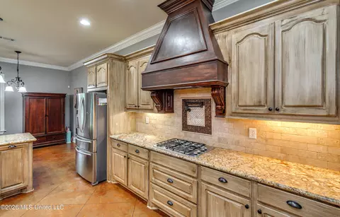 Kitchen - 143 Glen Arbor Ct, Brandon, MS 39042 photo 4 of 8