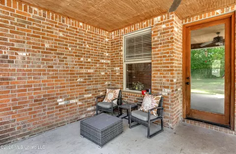 Exterior - 143 Glen Arbor Ct, Brandon, MS 39042 photo 9 of 12