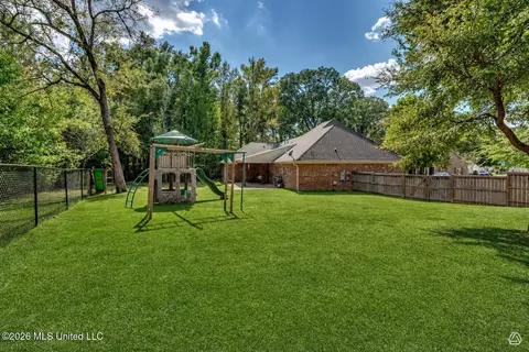Exterior - 143 Glen Arbor Ct, Brandon, MS 39042 photo 11 of 12