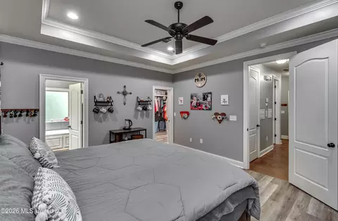Bedroom - 143 Glen Arbor Ct, Brandon, MS 39042 photo 2 of 9