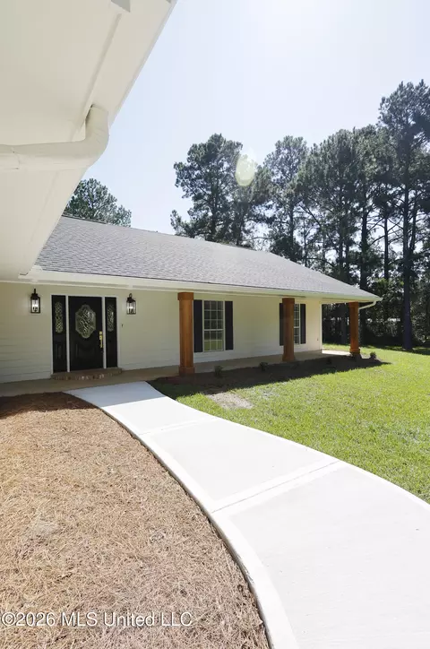 Exterior - 1138 Weaver Rd, Mccomb, MS 39648 photo 4 of 7