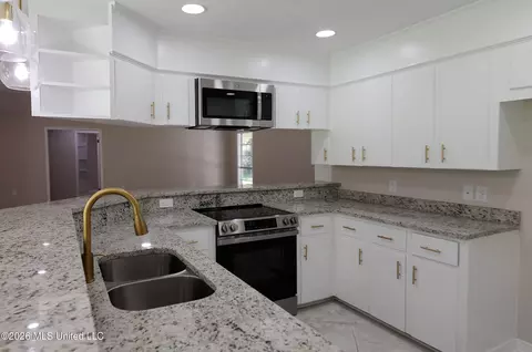 Kitchen - 1138 Weaver Rd, Mccomb, MS 39648 photo 2 of 2
