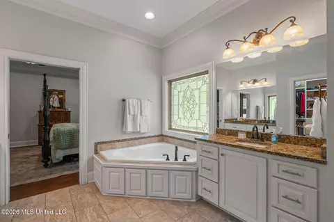 Bath - 176 Big Hill Rd, Sumrall, MS 39482 photo 5 of 8