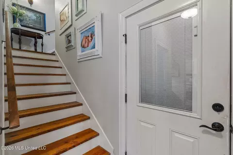 Entry Way - 176 Big Hill Rd, Sumrall, MS 39482 photo 4 of 4