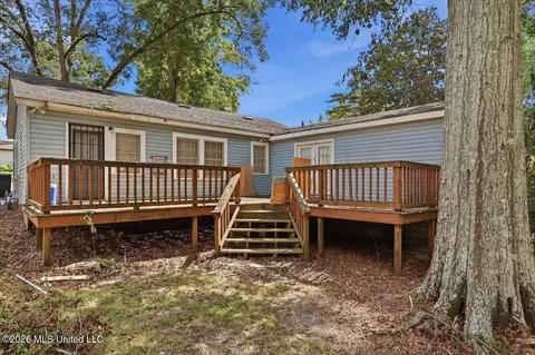 Exterior - 106 3rd Avenue Southwest Ave, Magee, MS 39111 photo 4 of 8