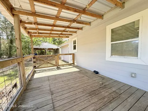 Exterior - 645 Zetus Rd, Brookhaven, MS 39601 photo 4 of 8