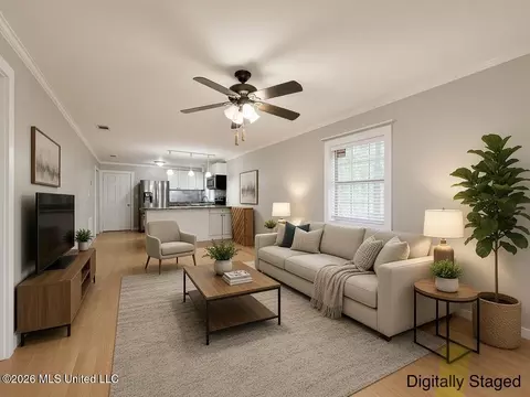Living - 645 Zetus Rd, Brookhaven, MS 39601 photo 1 of 3