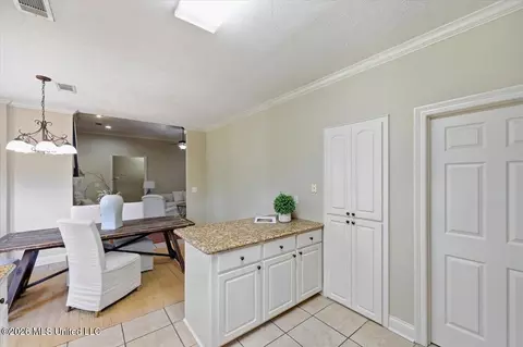 Other - 127 Eastside Dr, Brandon, MS 39047 photo 2 of 15