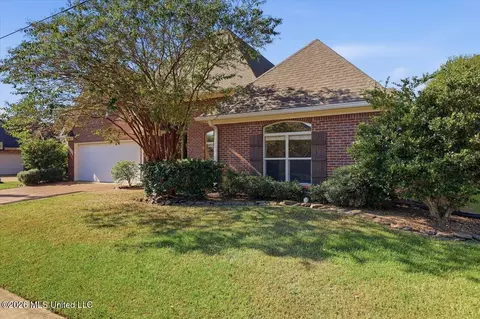 Exterior - 127 Eastside Dr, Brandon, MS 39047 photo 2 of 9